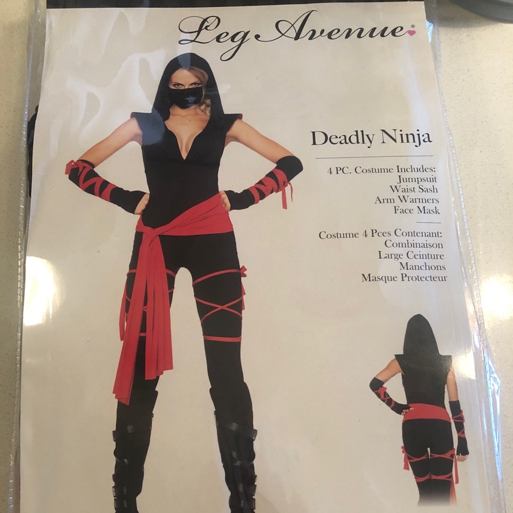 Leg Avenue “Deadly Ninja” Halloween Costume